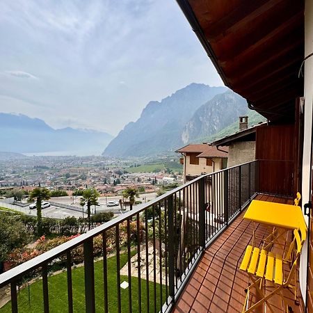 Eco Garda Hill Apartment Tenno Bagian luar foto